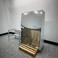 Labconco Logic+ 4' BioSafety Cabinet image 1